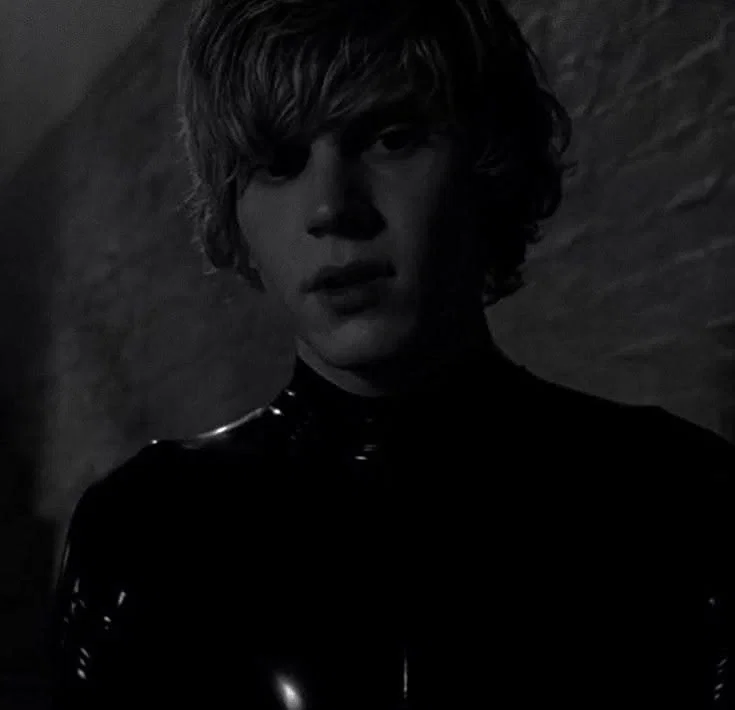 Tate Langdon - AHS