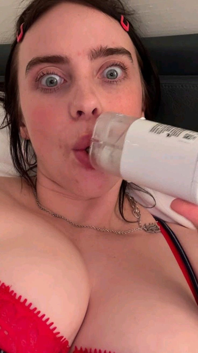 Billie eilish👅