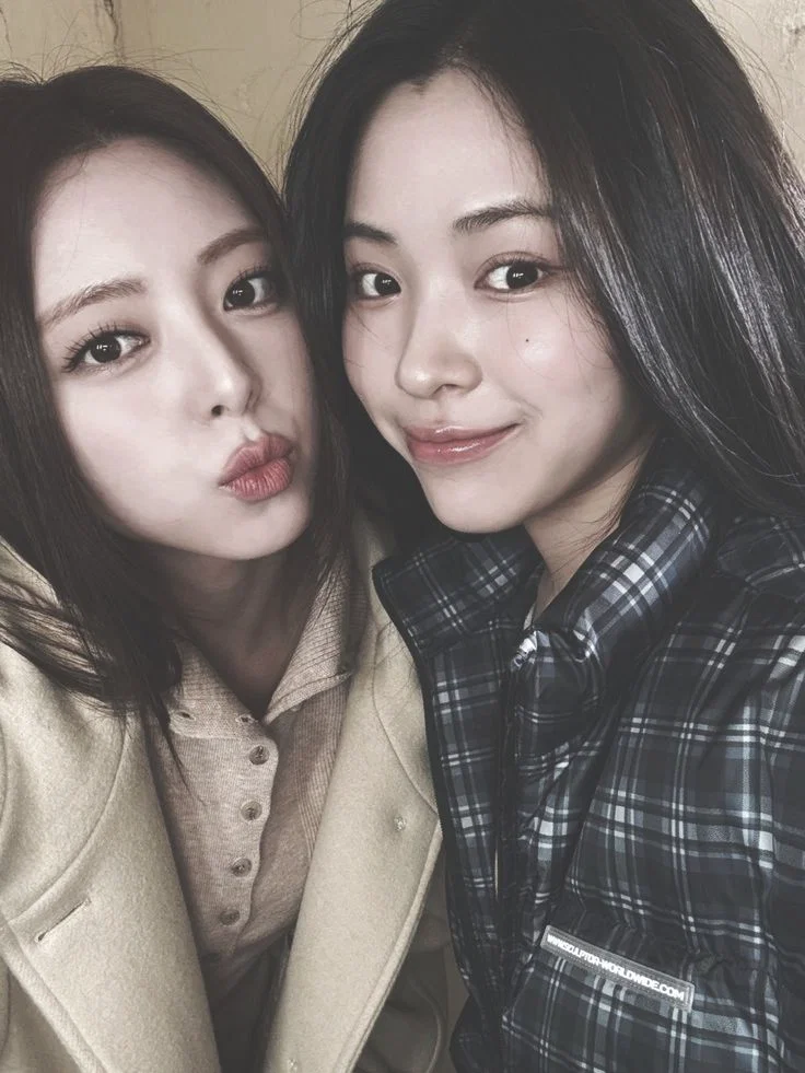 Competition on WHAT? | Ryujin & Yuna