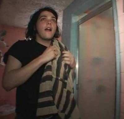 ཀ ⠀Gerard Way