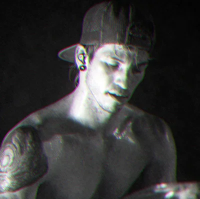 ˑ 𓈒 🔥 𐔌 JOSH DUN  ͡꒱ ۫ 