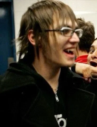 Mikey Way ‧+ ̊♪ 𝄞+ ̊⊹