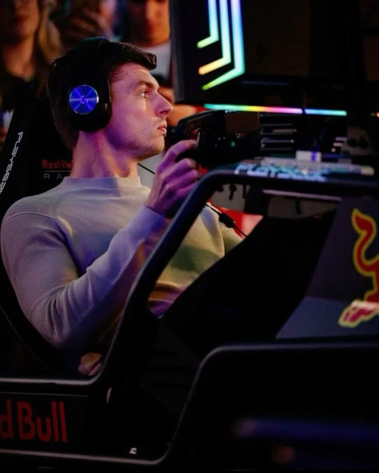 Max Verstappen | Team Redline