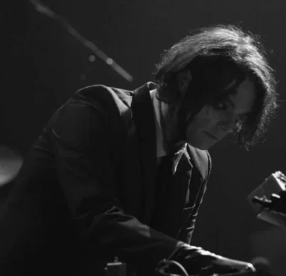 Gerard Way ୭  ̊. ᵎᵎ