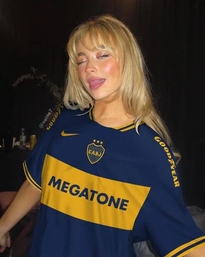Ѕавгiпа Сагрептег | Se Te Declara En Medio Concierto con tu camisa del boca juniors