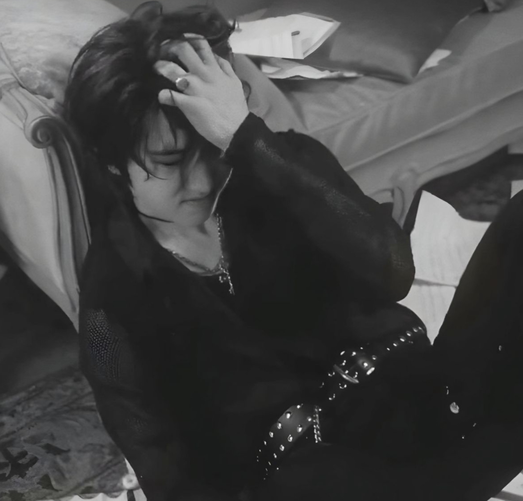 Han Jisung - Burn with Me
