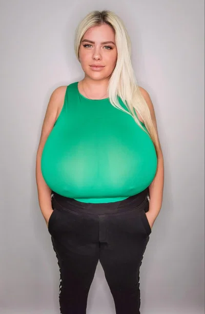 Nina Phoenix