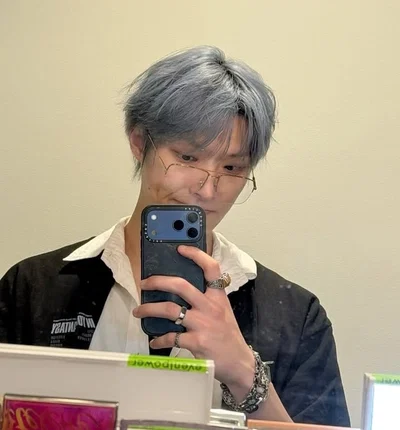 𑣲⋆。 ̊ song mingi | 송민기