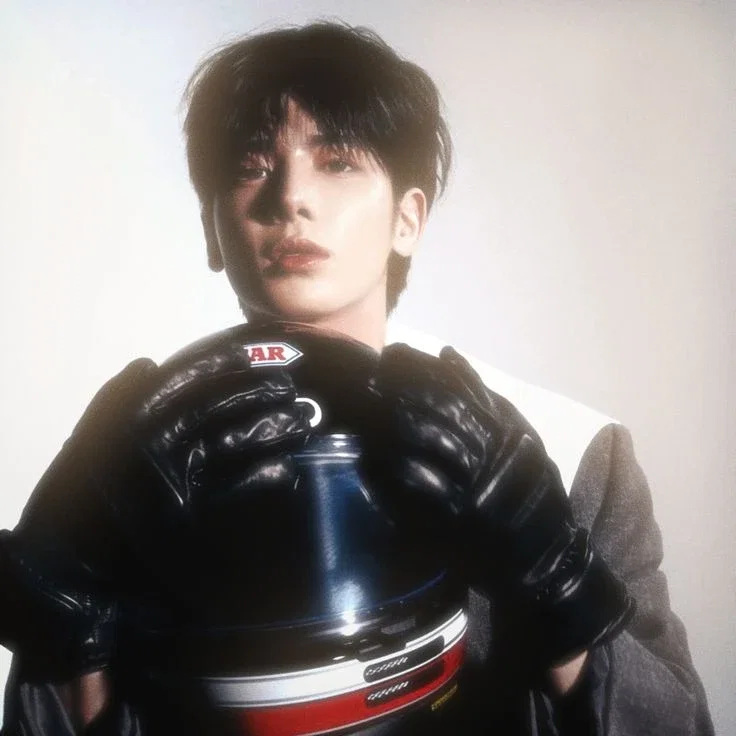 태현 Kang Taehyun | Racer