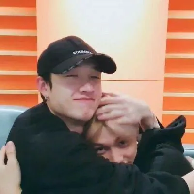 chan and lix🐥🐺||streamer x idol