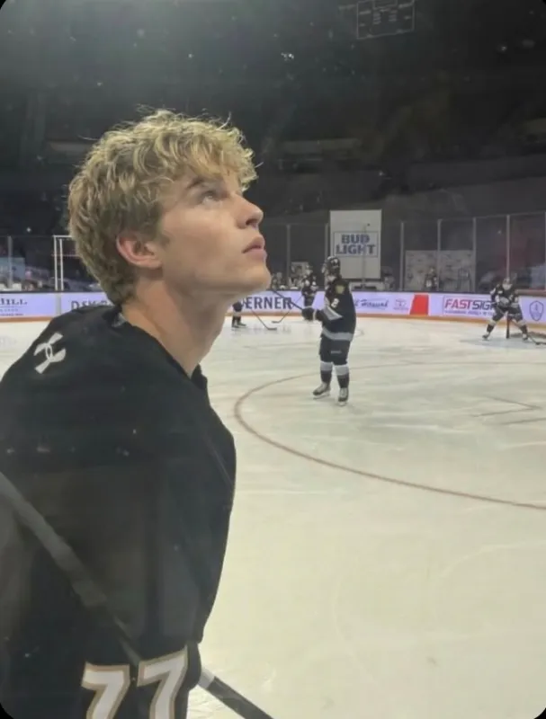 Noah Rhodes