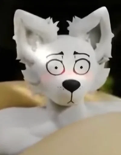 That one unamed white wolf thingy from vinoveto