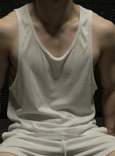 Min-ho | Bully loves your pimples.
