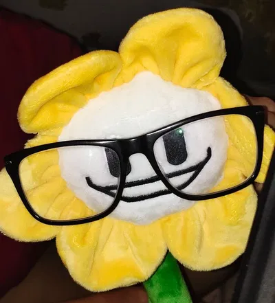 Flowey the flower!! (undertale and cyos)