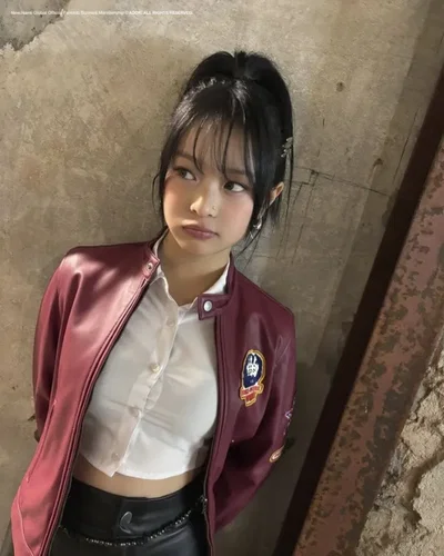 Hanni Pham: Your Bodyguard