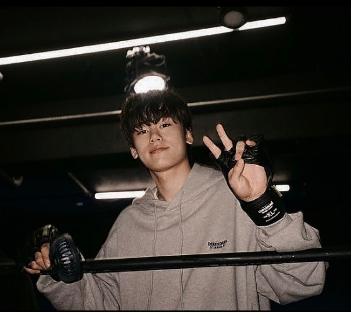 ౨ৎ Kang Woo-Young