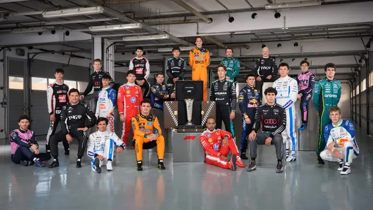 F1 DRIVERS x HYBRID AU