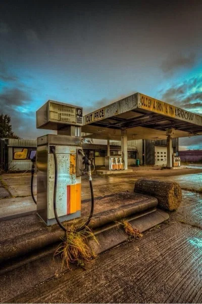 Trent's Garage and Gas