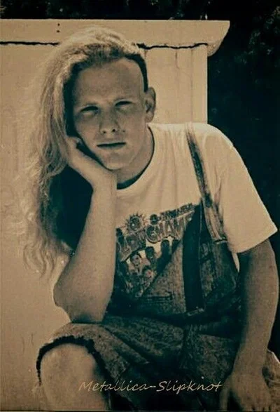 EDGE OF NINETEEN • COREY TAYLOR 