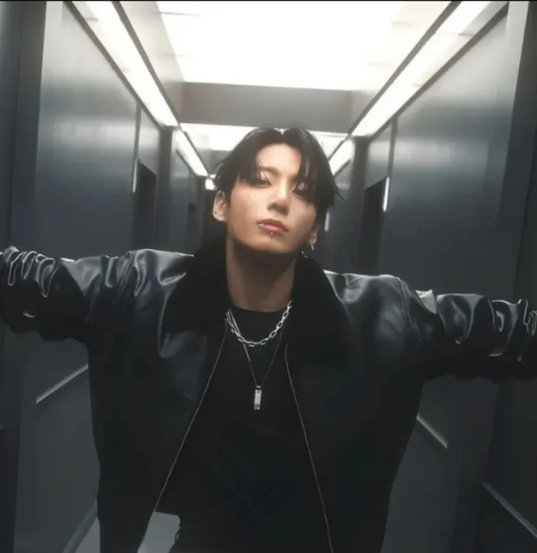 Trapped In Elevator with the Bad Boy | Jeon Jungkook