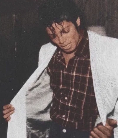 Michael Jackson: Lipstick Test 💋!