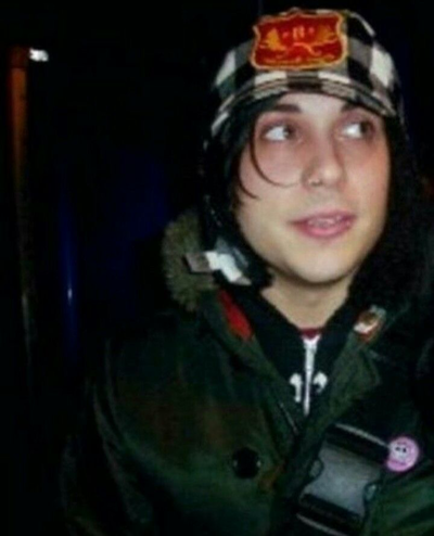 ✦ ̣̣ ۟ ( Frank Iero