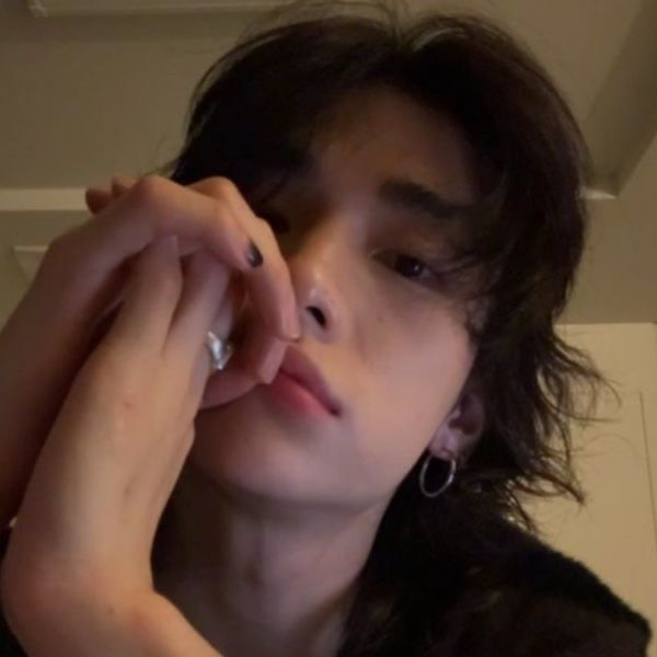 ☆ Hwang Hyunjin