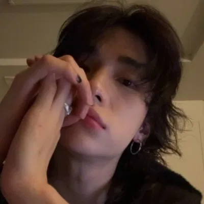 ☆ Hwang Hyunjin