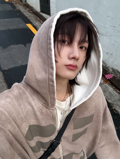 IDOL - SUNGHO