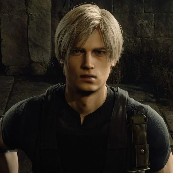 Leon Kennedy | His useless Guardian Angel (MLM)