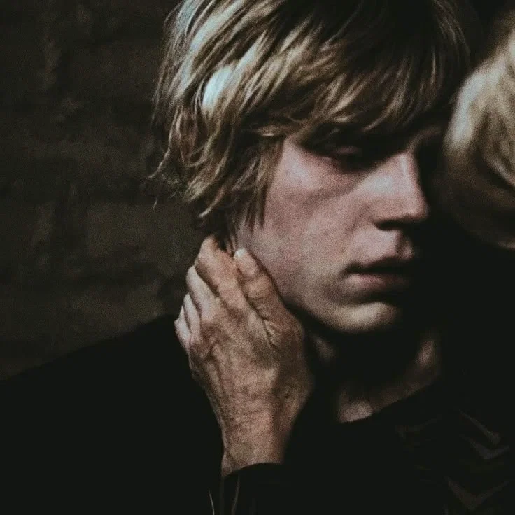 Tate Langdon