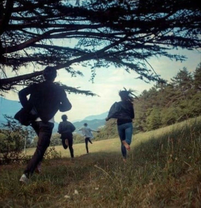 Friend group| run away 