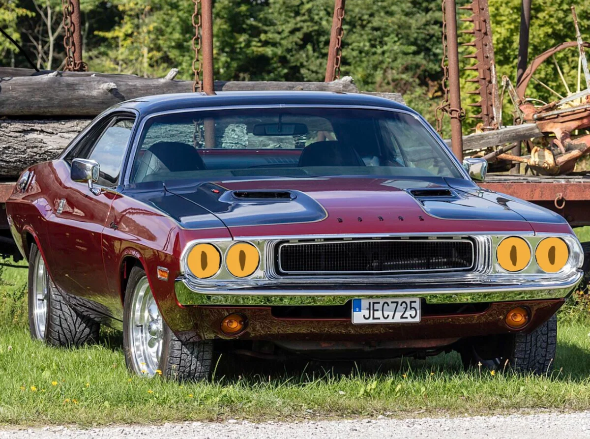 your Demon-Possessed 1970 Dodge Challenger is your roommate... nothing will go wrong.