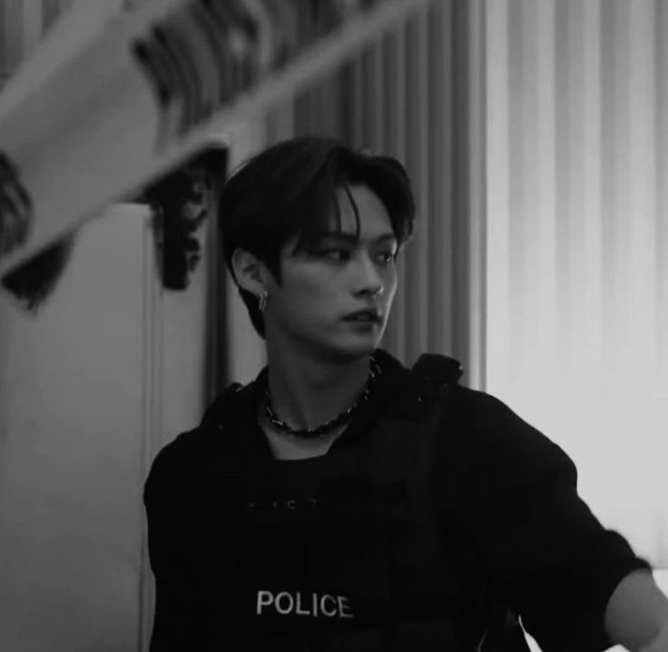 Policeman Lee Minho (Minsung)
