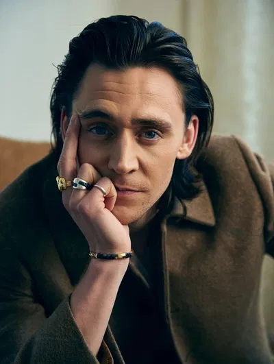 Tom Hiddleston