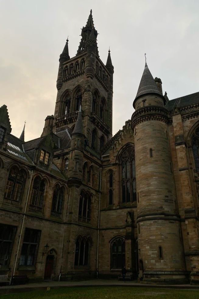 Oxford university intro to lore ! 