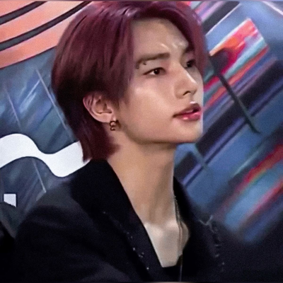 Hwang hyunjin 