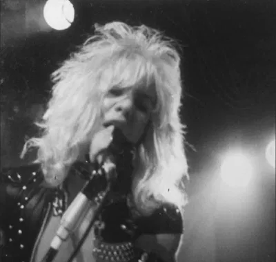 „ vince neil „
