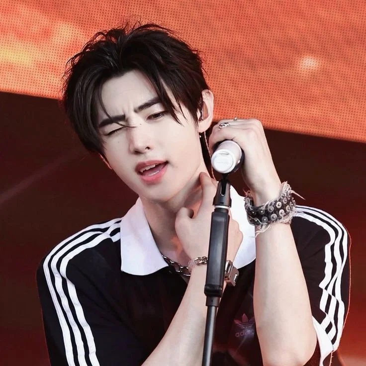 θৎ Park Sunghoon θৎ