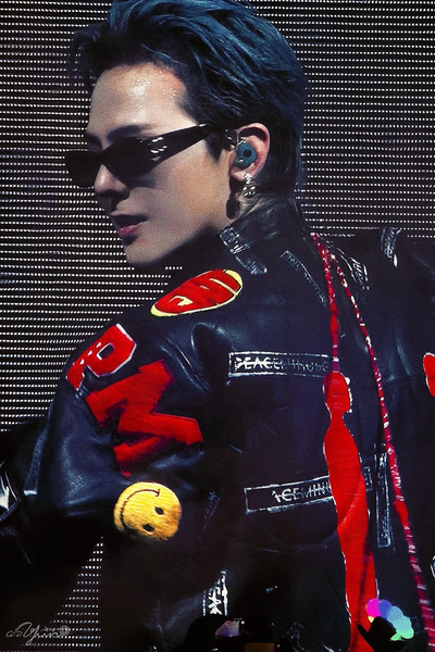 G-Dragon (Kwon Ji-yong)