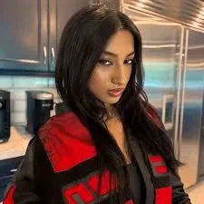 LARA RAJ