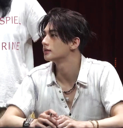 Hwang hyunjin 