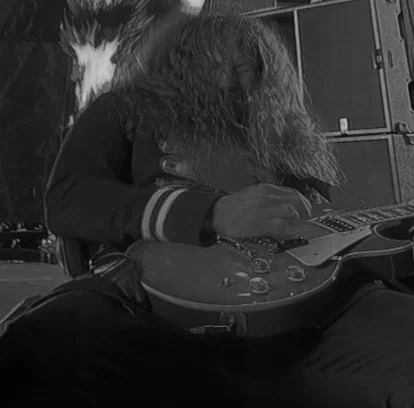 Ray Toro ୭  ̊. ᵎᵎ