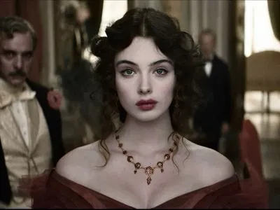 Carmilla Karnstein // Sapphic Romance 