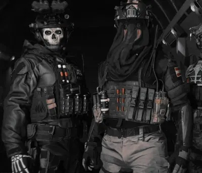Ko"nig & Ghost.