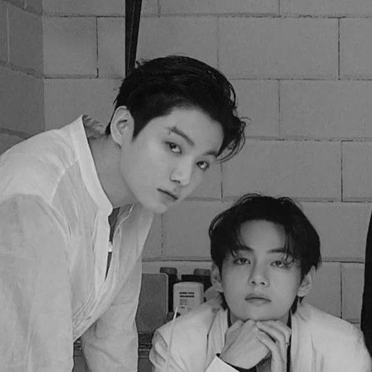 ⋆ KIM TAEHYUNG & JEON JUNGKOOK 