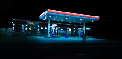 Alone With A Stranger In An Anomalous Gas Station—Enjoy You're Stay :3