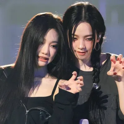 𓏵 NINGNING & KARINA