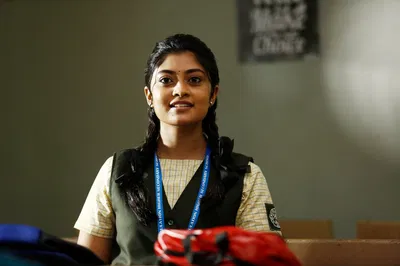 Ammu Abhirami | Schoolgirl Caught in Sticky Situation