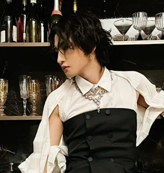 ★ Seonghwa // Witch